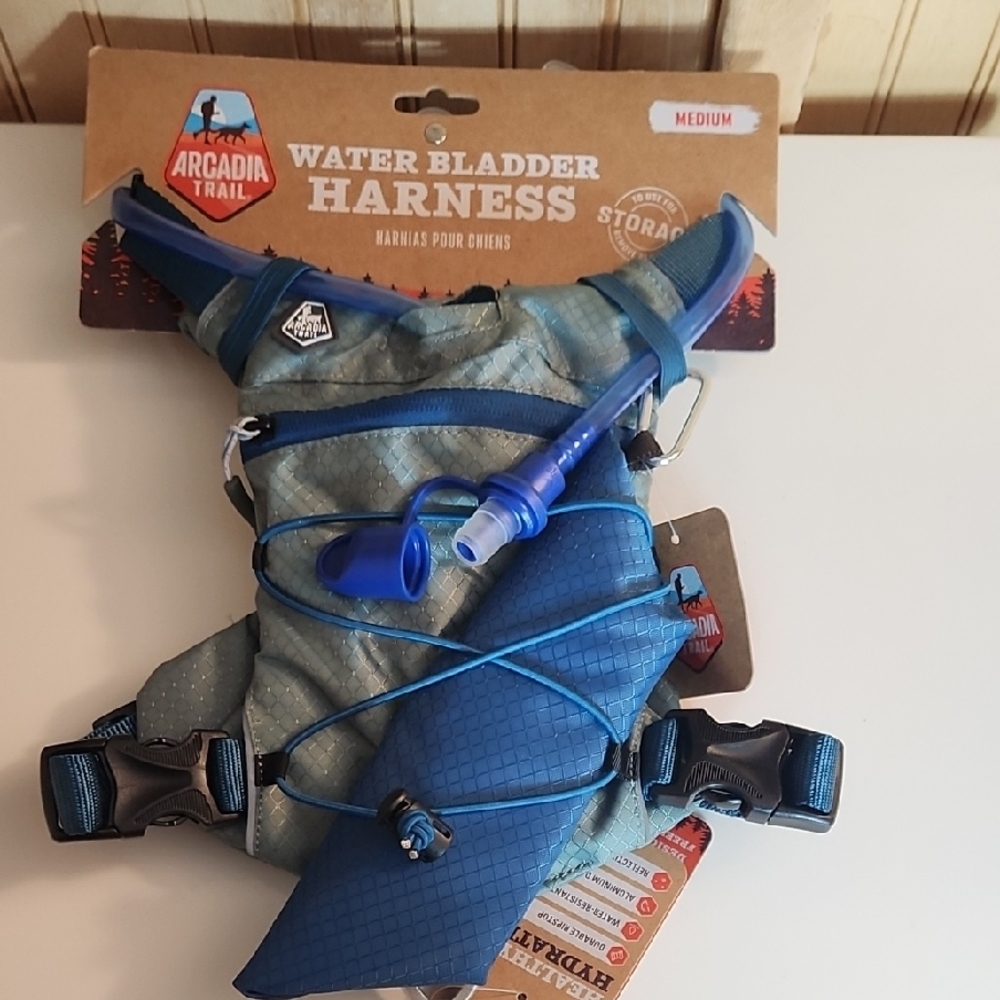 New Arcadia Trail Water Bladder Harness